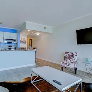  Apartment 441-waterfront, Amazing Views, Wifi, Pool And Close To Bucs Stadium United States