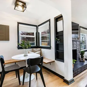  Holiday home Picture Perfect In The Heart Of Dt United States
